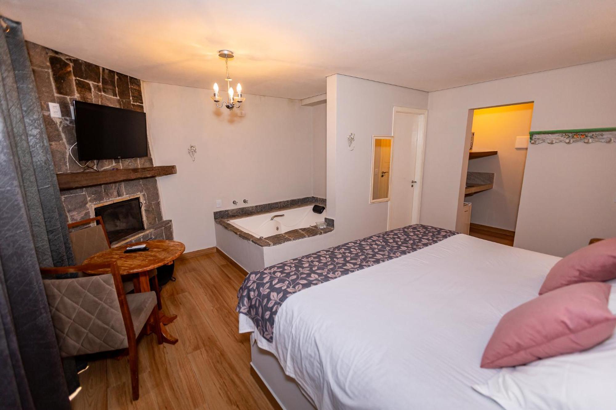 Campos do Jordão Suites E Chales Com Hidro Lareira E Ar Condicionado Villa Hegus מראה חיצוני תמונה